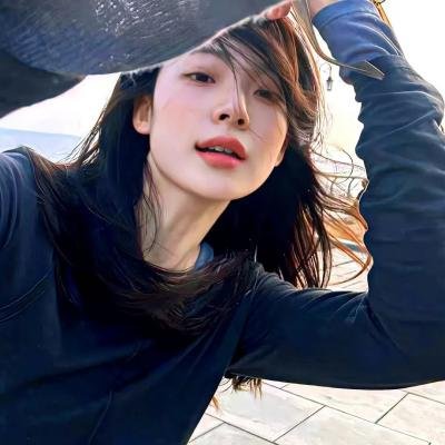 空房间里的妻子